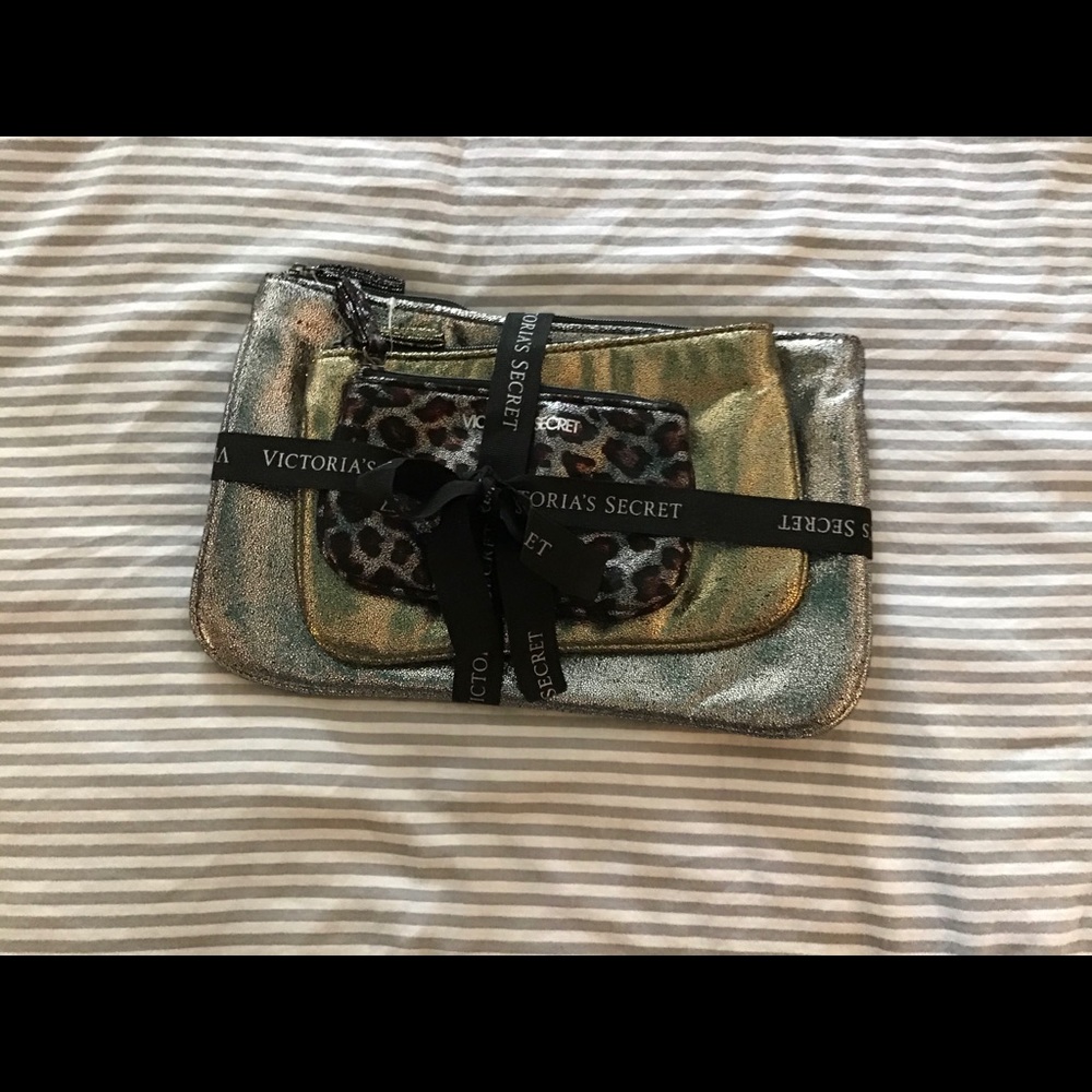 Victoria’s Secret toiletry bags